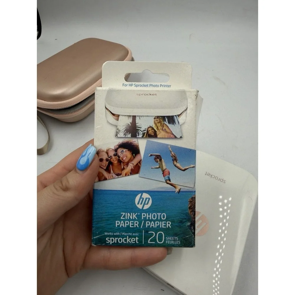 HP X7N07A Sprocket Portable Pocket Photo Printer W Case, Cable, & Photo Paper